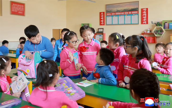 5-朝鮮で始業の日を迎えた